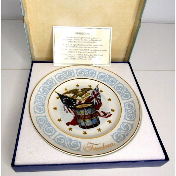 Vintage Avon 1974 Freedom Enoch Wedgewood Patriotic Collector Plate With Box - Picture 1 of 8